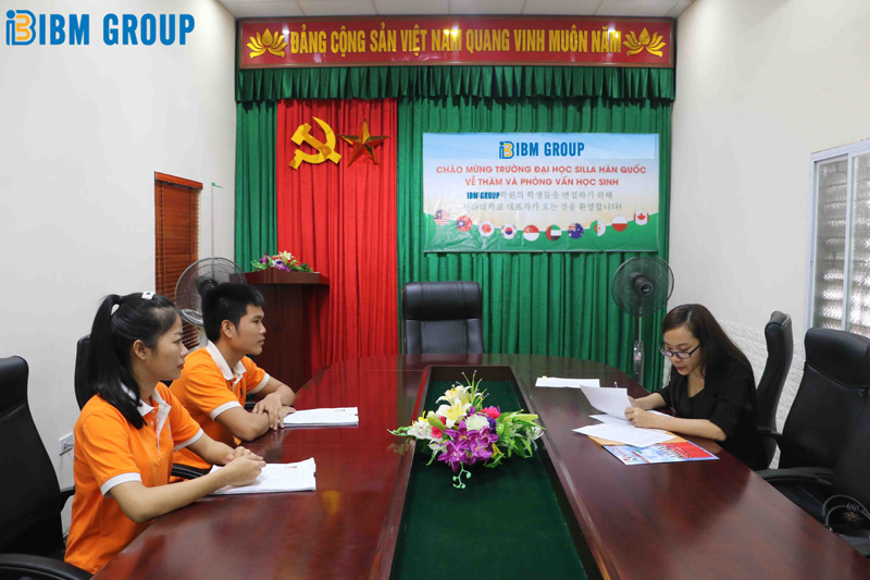 Trường Đại học Silla, Hàn Quốc về ký hợp tác và phỏng vấn trực tiếp học sinh tại Công ty IBM Group